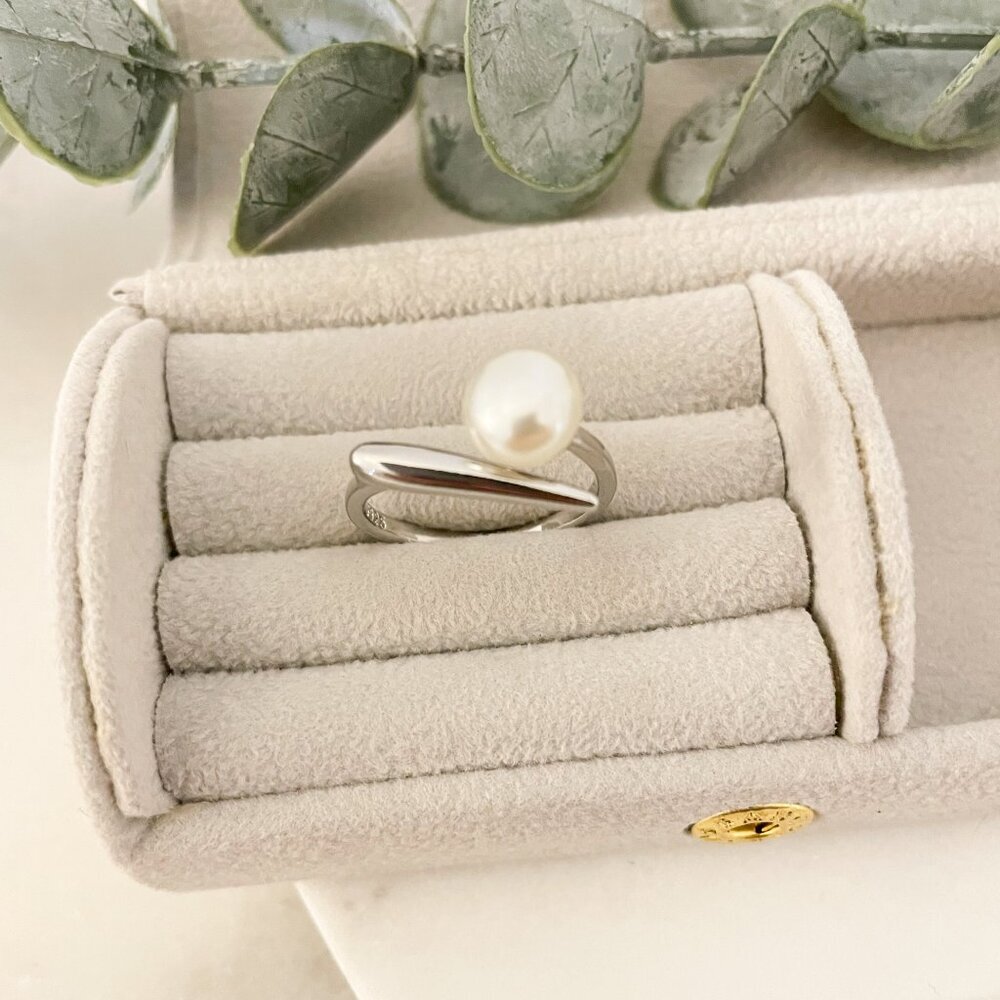 925 Sterling Silver Pearl Ring Bar Ring Minimalist Dainty Ring Pearl Accent Ring - Picture 4 of 8